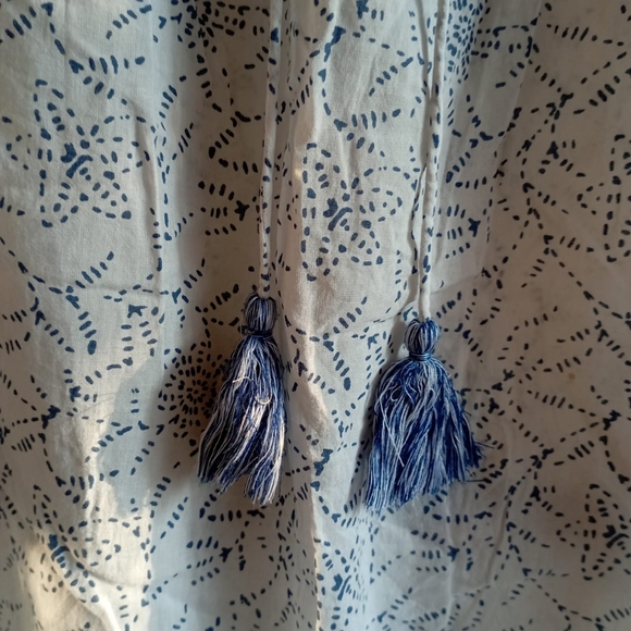 White and Blue Cotton Plus Top - Picture 5 of 15